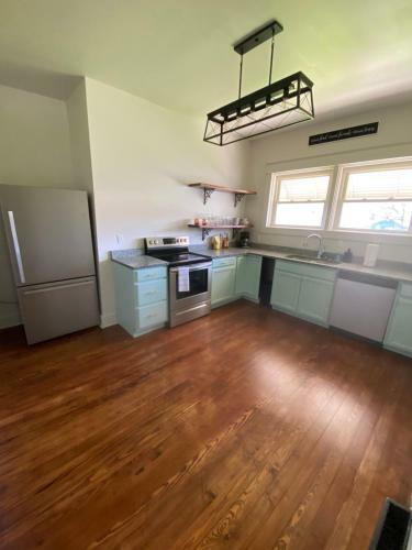 Charming Crater City Craftsman