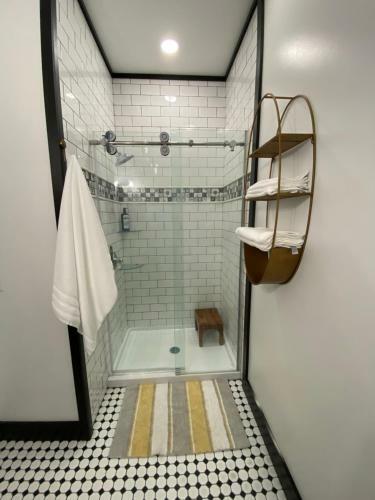 Charming Crater City Craftsman