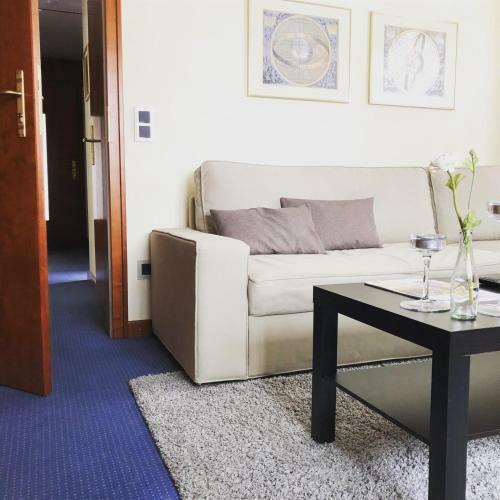 Rh�nzeit Apartements Und Zimmer
