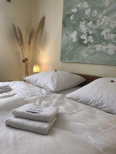 Rh�nzeit Apartements Und Zimmer