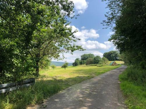 Rh�nzeit Apartements Und Zimmer