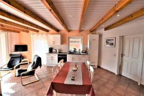 Apartamento Ostseeliebe-erd-rechst-4-kk-h