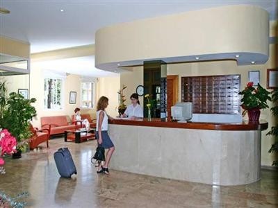 Apartamentos Hsm Lago Park