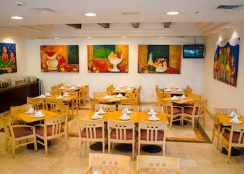Aparthotel Quality Inn Monterrey La Fe