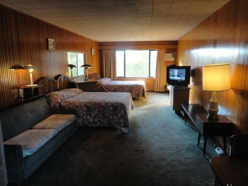 Airport Inn Motel & Rv Park