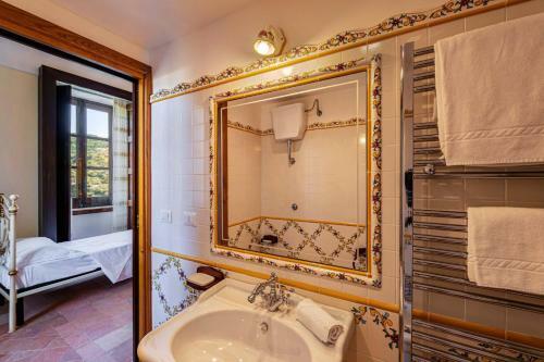 Villa Lubrense Luxury Home