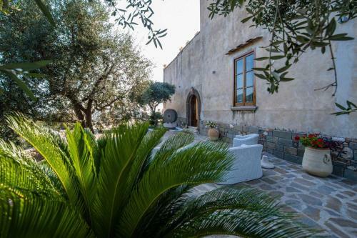 Villa Lubrense Luxury Home
