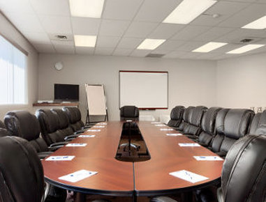 Travelodge Kingston Lasalle Hotel