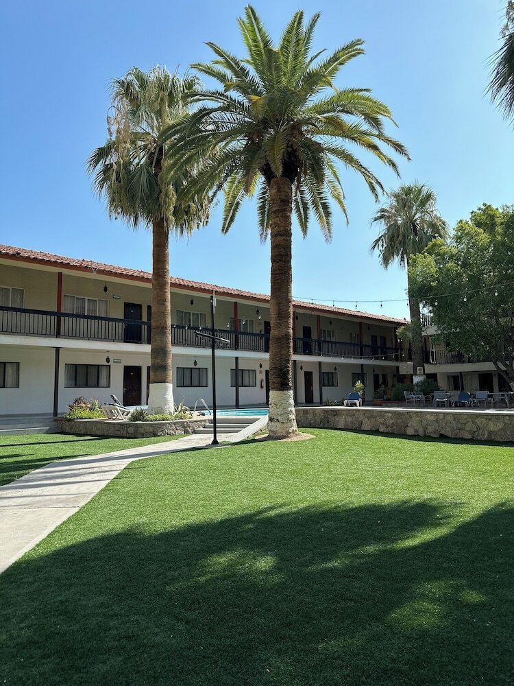 Hotel Bugambilia
