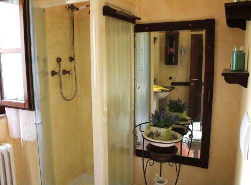 Villa Tuscan Farmhouse With Swimming Pool