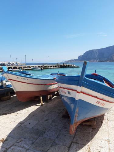 Mondello Sabrina Apartments