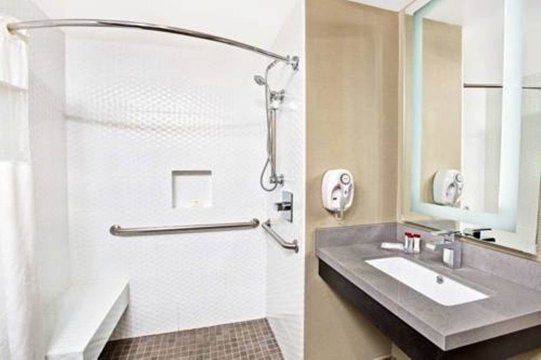 Hotel Ramada Inn Marina Del Rey
