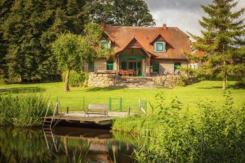 J1 Idyllisches Ferienhaus Mit Seeblick
