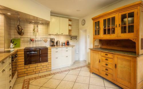 J1 Idyllisches Ferienhaus Mit Seeblick