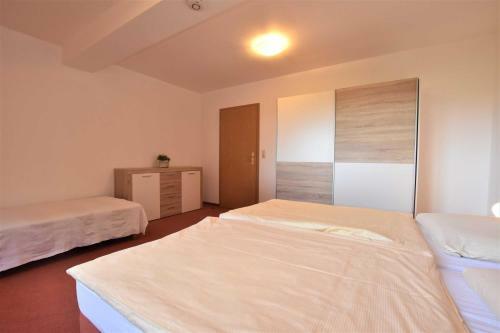 Apartamento Ferienwohnungen Kleckerburg Mit Me