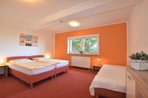 Apartamento Ferienwohnungen Kleckerburg Mit Me