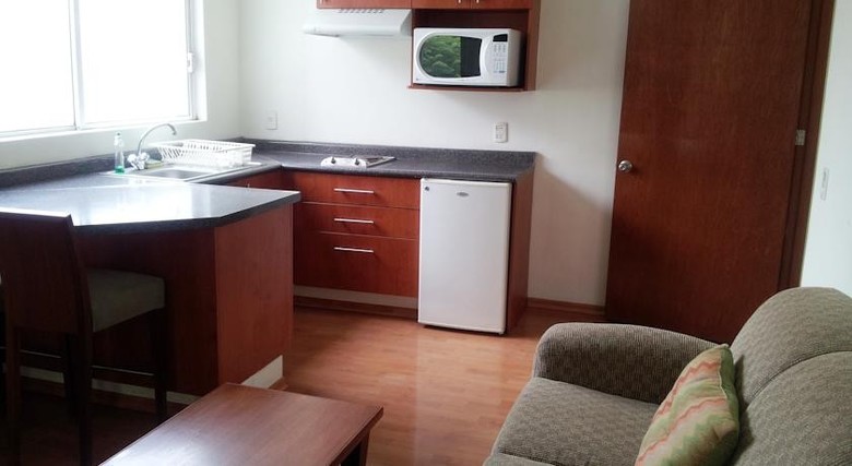 Aparthotel Suites Aristoteles 225