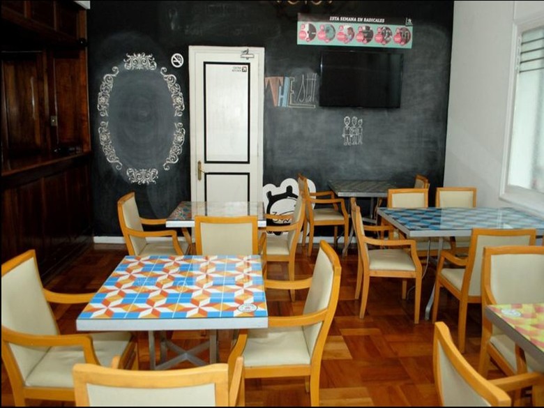 Hostal La Casona Hostel
