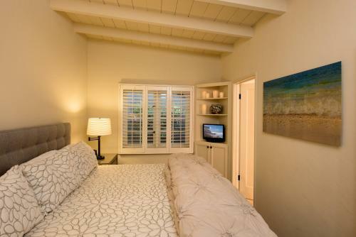 Bed & Breakfast Carmel Country Inn