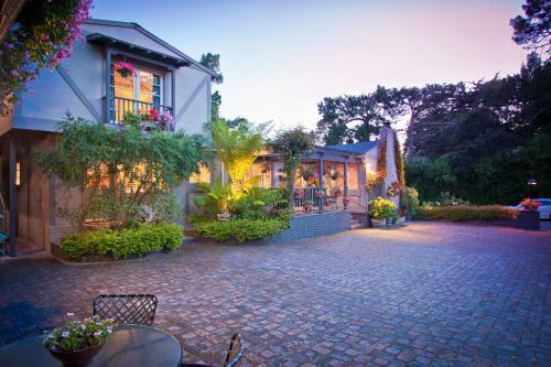 Bed & Breakfast Carmel Country Inn