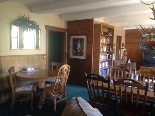 Switzerland Haus Bed And Breakfast Inn