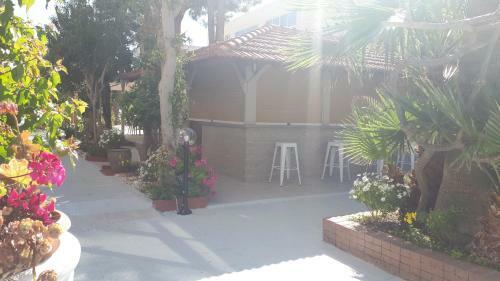 Tasiana Hotel Apartment Complex
