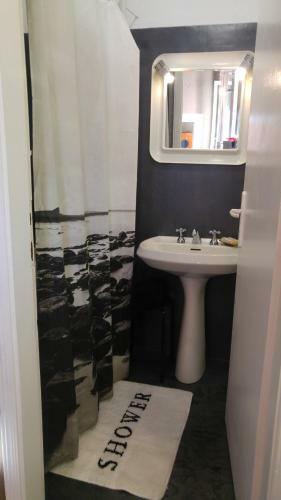 Apartamento Via Verdi 5, Gli Affreschi