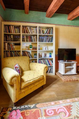 Castello Di Montonate, Two-bedroom Apartment