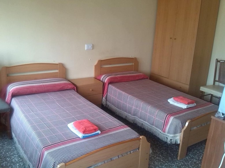 Hostal Pensi�n Vinar�s