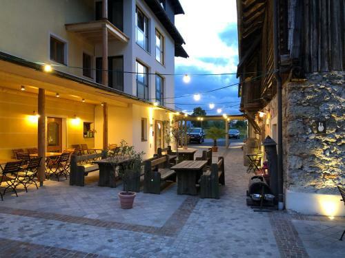 Hostal Alpen Adria Gasthof Rausch
