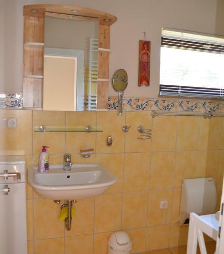 Ferienhaus/ Monteurzimmer Luttum