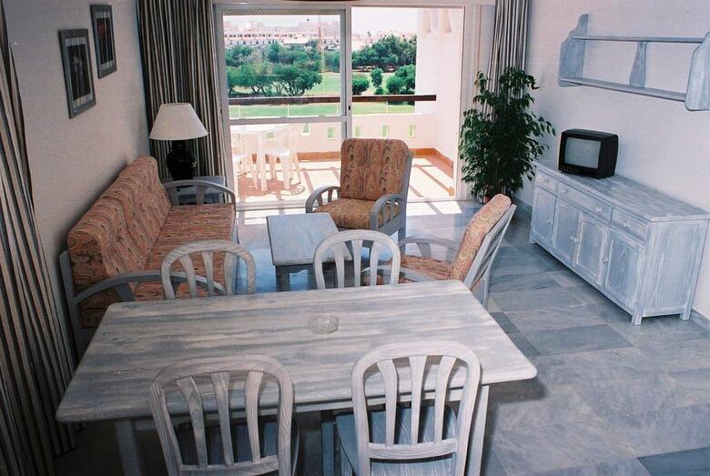 Apartamentos Golf Center