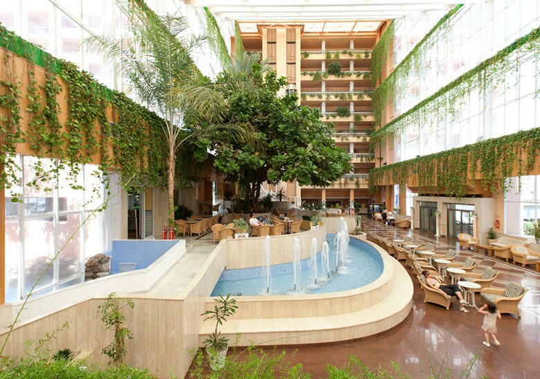 Playacapricho Hotel