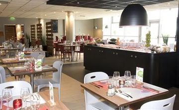 Hotel Campanile Roissy Charles De Gaulle