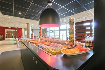 Hotel Campanile Roissy Charles De Gaulle
