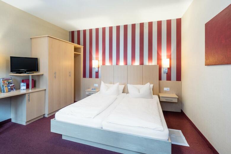Hostal Hotel Garni Deutsches Haus