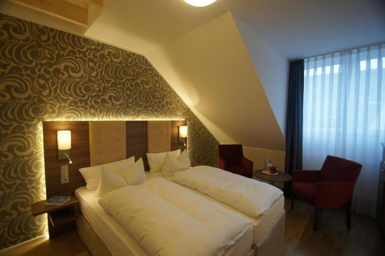 Hostal Hotel Garni Deutsches Haus