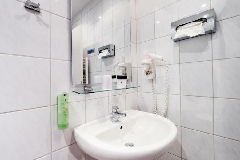 Hostal Hotel Garni Deutsches Haus