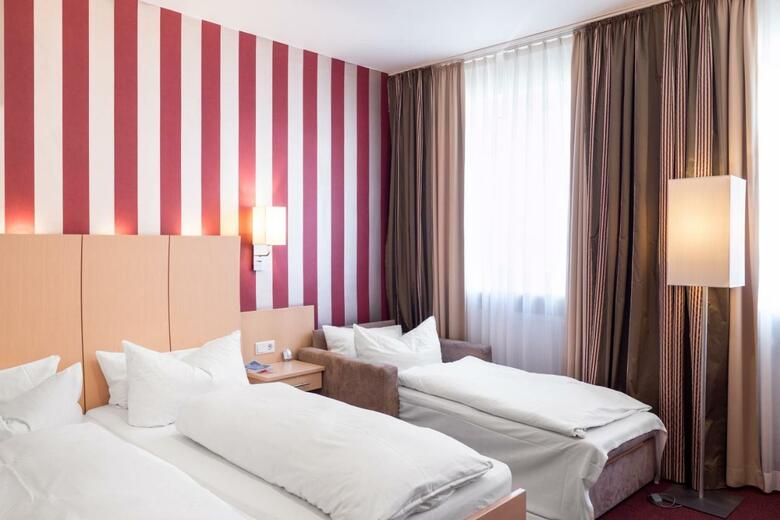 Hostal Hotel Garni Deutsches Haus