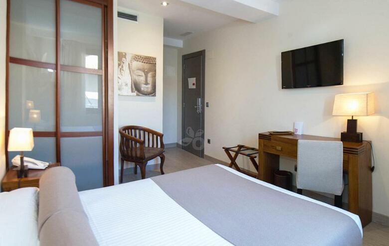 Le Petit Boutique Hotel