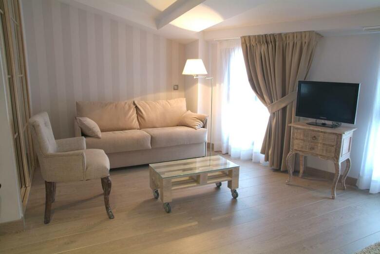 Le Petit Boutique Hotel