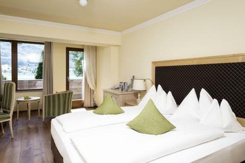 Hotel Ebner's Waldhof Am See Resort & Spa