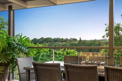 Mt Coolum Retreat 'a Bed & Breakfast'