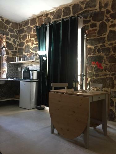 Sa Domo De Mannoi Su Catreathu