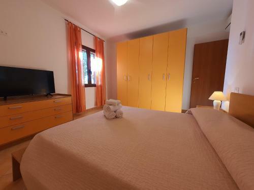 Dommos - Marinaway Apartments
