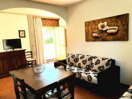 Dommos - Marinaway Apartments