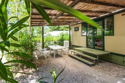 Osalla Beach Garden Bungalow