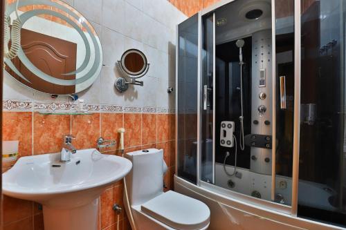 Azor Plaza Furnished Apartments