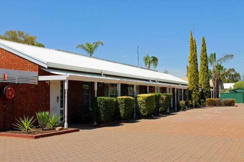 John Pirie Motor Inn
