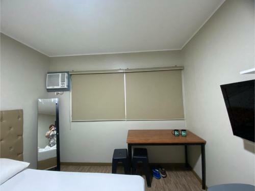 Hostal Oyo 878 Dg Budget Hotel Naia